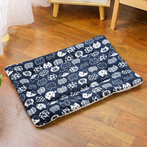 Cozy Short Mat Plush Bed for Cats – Soft & Washable Comfort